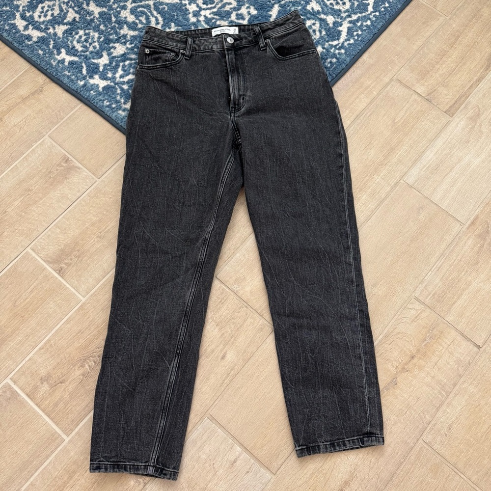 Abercrombie & Fitch The Mom Black High Rise Jeans Curve Love size 27/4